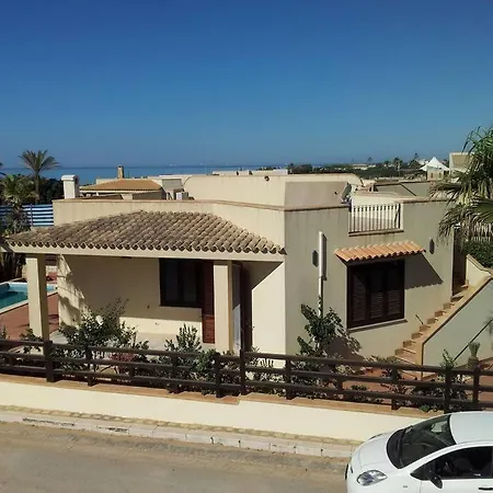 Villa Pino With Exclusive Private Pool Only 50m From The *