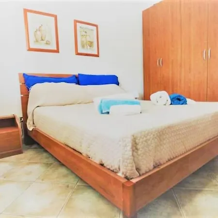 Pino With Exclusive Private Pool Only 50m From The